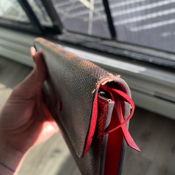 Louis Vuitton Emilie Wallet - Picture 4 of 8